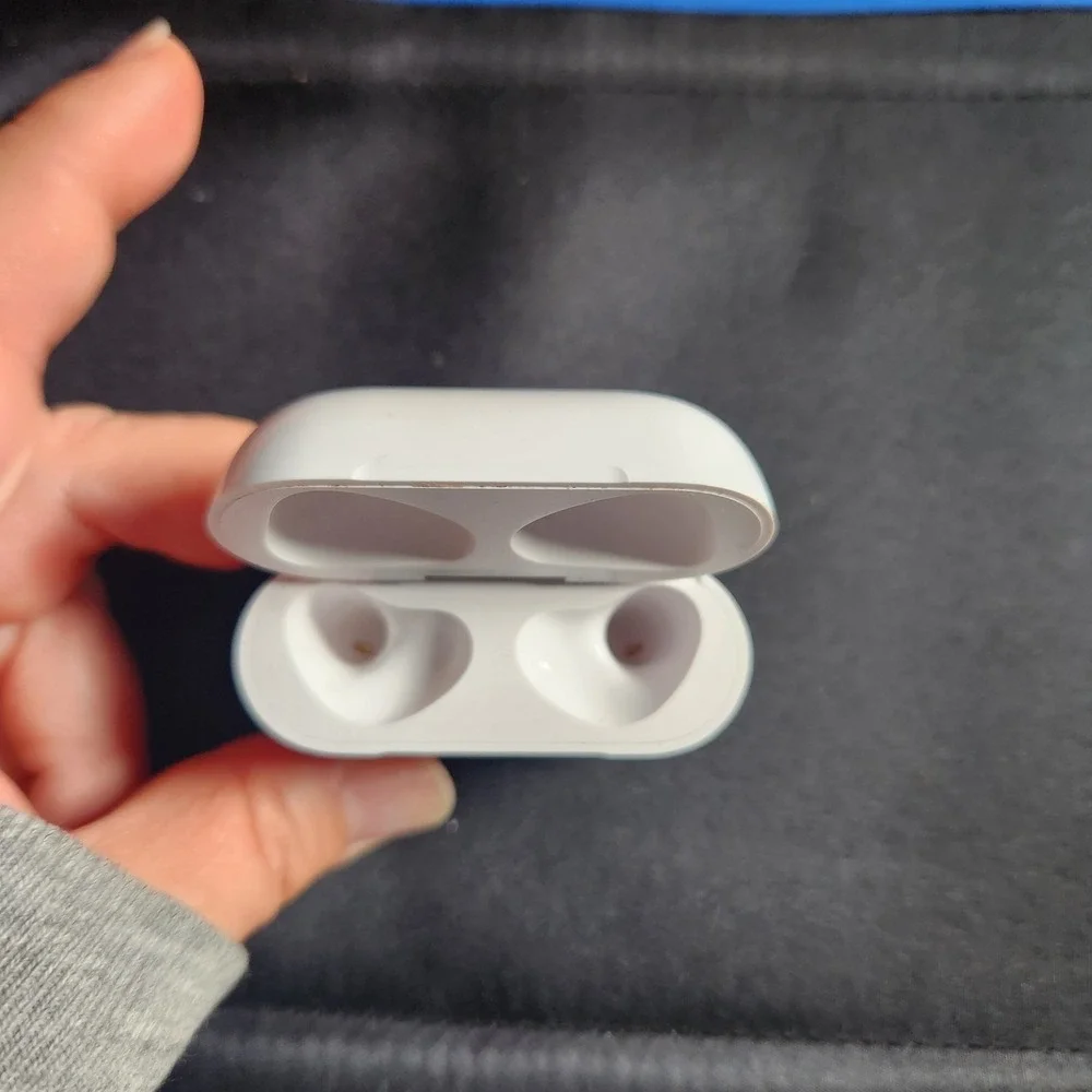 Apple AirPods 3rd Generation Charging Case Only. Genuine. Replacement. Works.